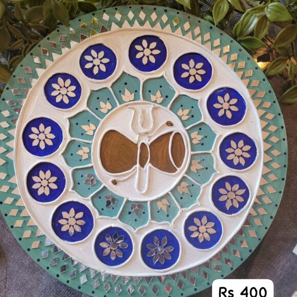 Lippan art and mud arts...type of wall hanging - Picture 5 of 7